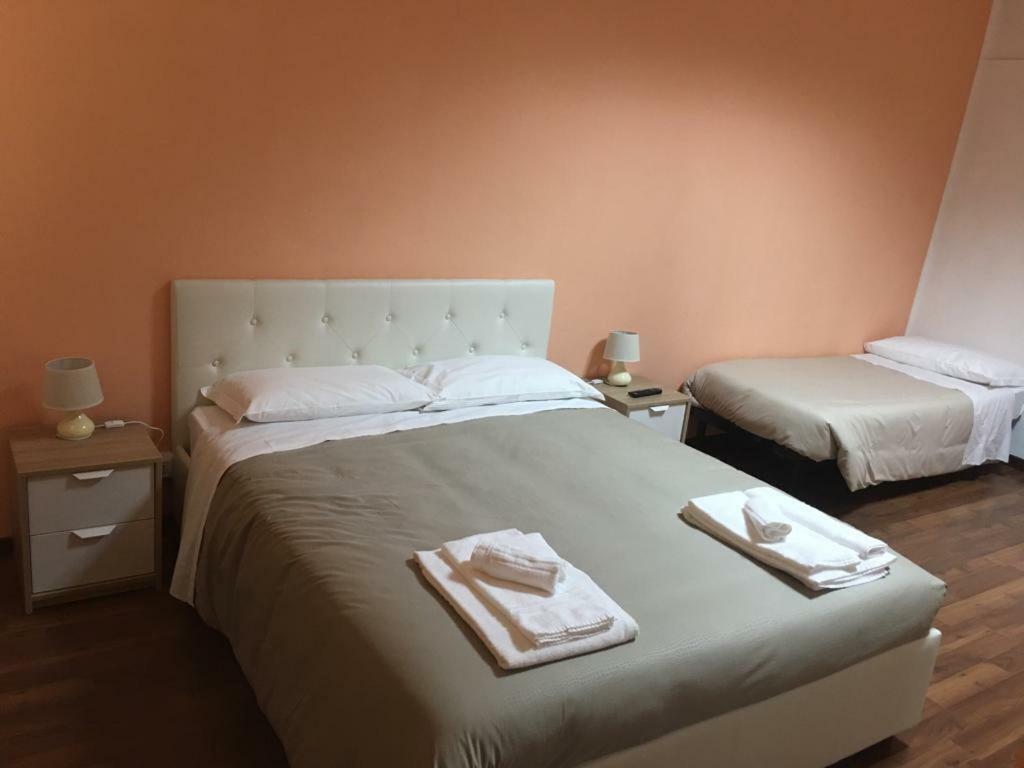 Hotel Piramide เรจโจเอมิเลีย ภายนอก รูปภาพ